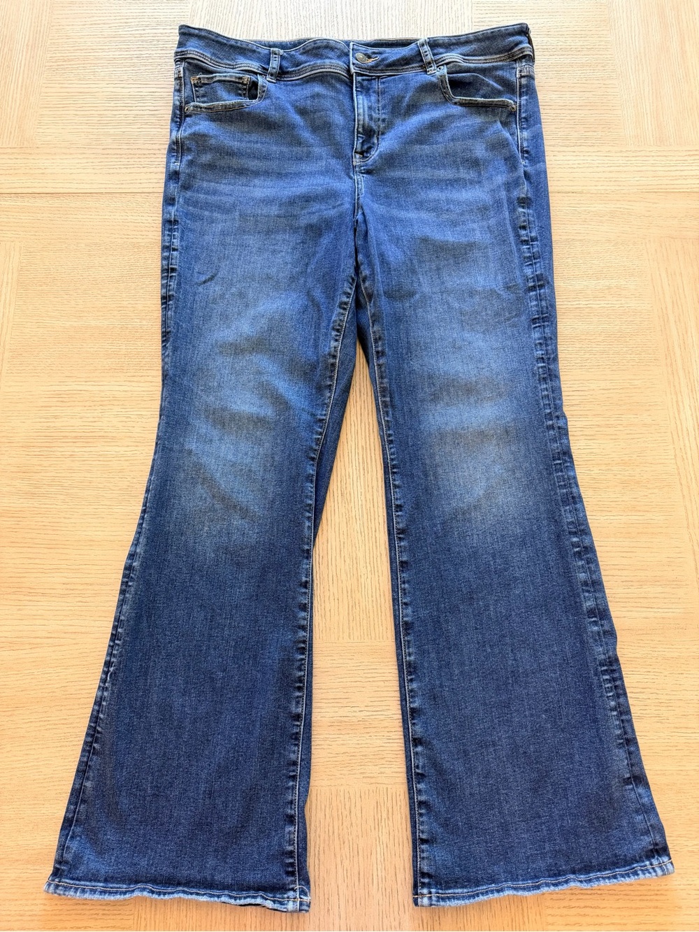 American Eagle Kick Boot Jeans – Size 20 Regular
